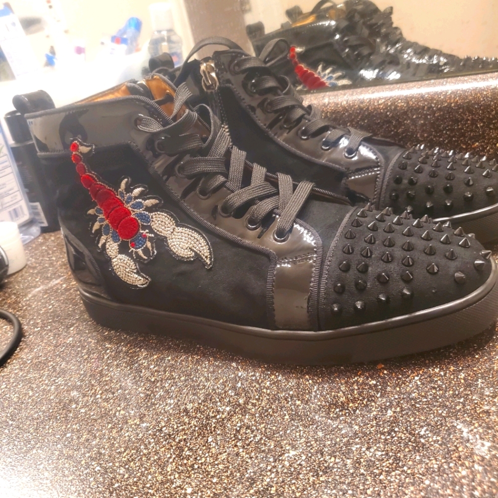 Christian louboutin size 44